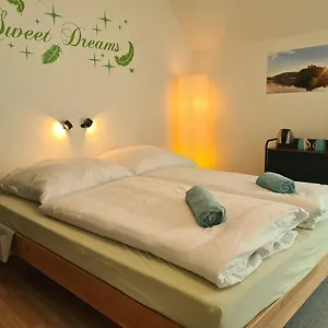 Lichtdurchflutetes - Kaeppele Homestay